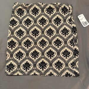 Forever 21 Black and White Mini Pencil Skirt